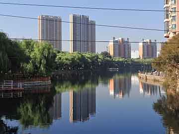 2026 世界杯揭幕战门票在二级市场涨至 8000 美金： 解析北美足球市场的消费力。